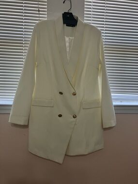 PrettyLittleThing Cream Double-Breasted Midi Blazer Dress